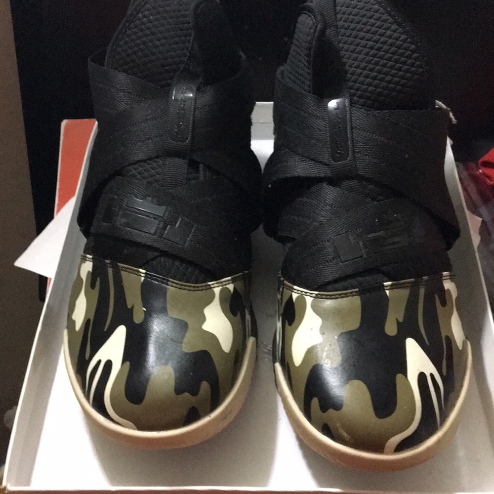 Lebron soldiers